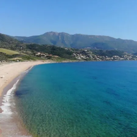 Avec Tres Jolie Vue *