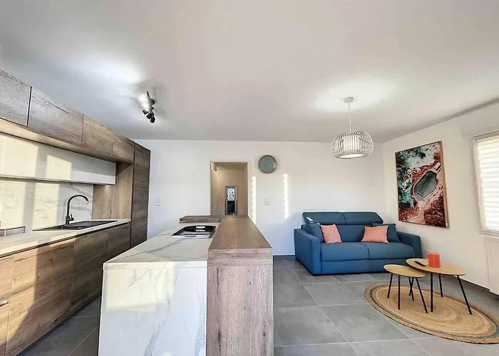 Appartement Avec Tres Jolie Vue *