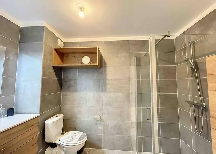 Avec Tres Jolie Vue * Ajaccio (Corsica)