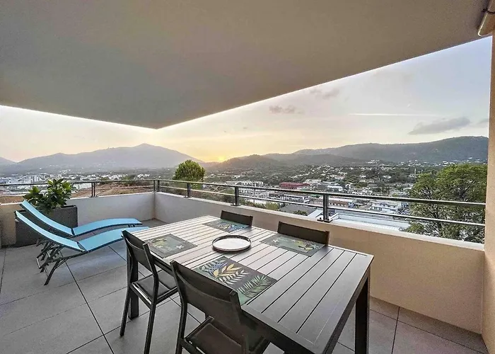 Appartement Avec Tres Jolie Vue *